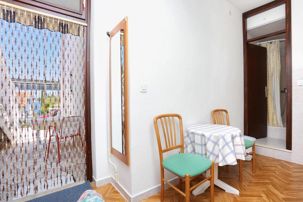 Family Friendly Seaside Apartments Razanj, Rogoznica - 10373 Exterior photo
