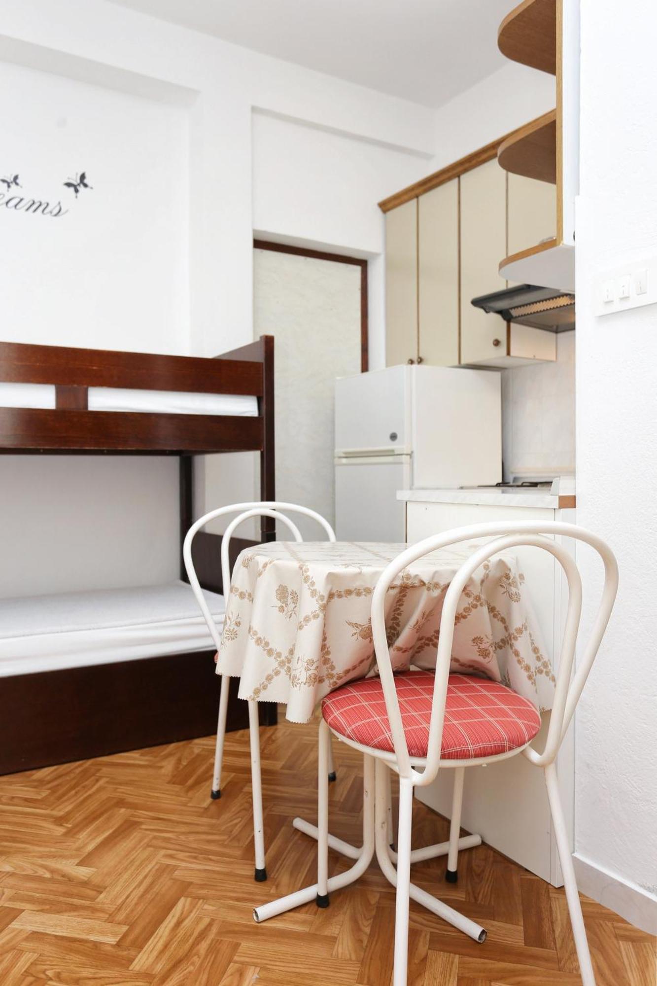 Family Friendly Seaside Apartments Razanj, Rogoznica - 10373 Room photo